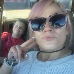 Meet your Posher, Corinne